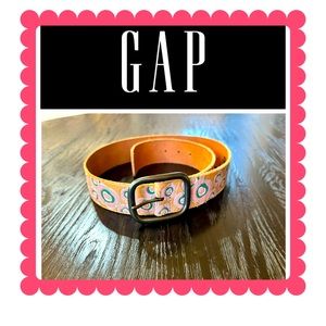 Gap Leather Flowered Belt
